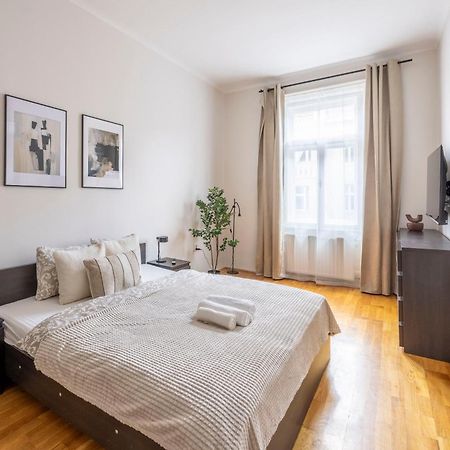 בודפשט Stylish & Cozy City Center Apartment By Prestige Homes מראה חיצוני תמונה